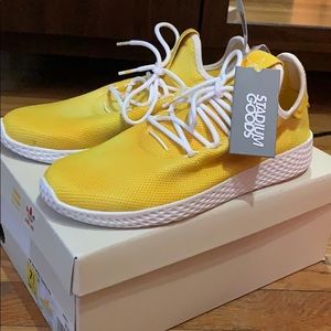 Pharrell x adidas Hilo tennis hu